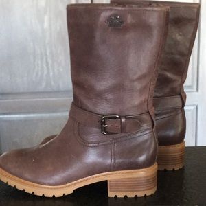 Coach boots